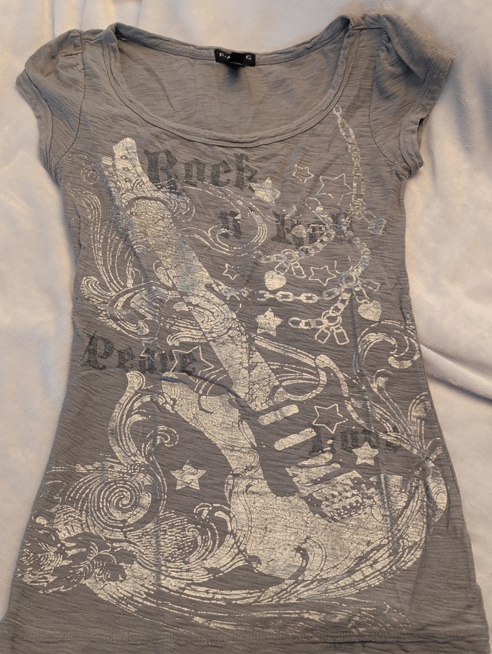 FANG Grey Scoop Neck Tee with Silver Guitar Graphic